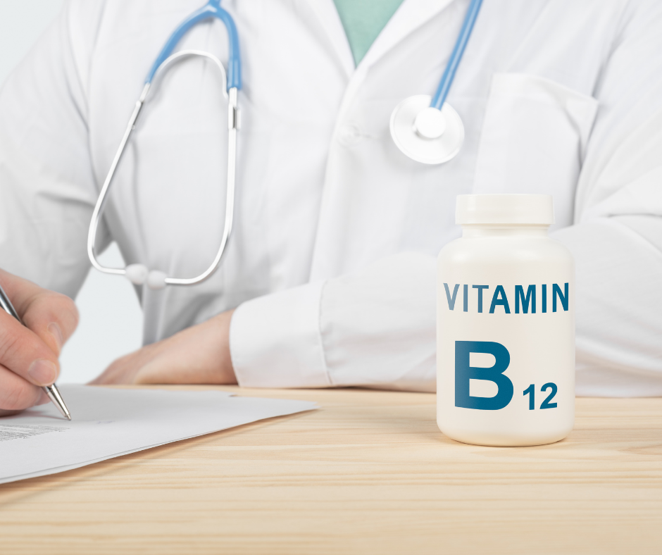 symptoms of vitamin B12 deficiency